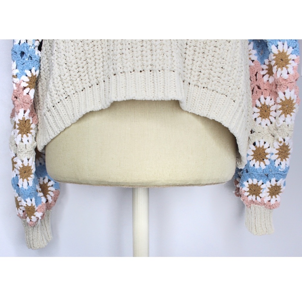 POL EUC Beige Chenille Oversized Granny Square Crochet Sleeves Sweater Medium - Picture 6 of 13